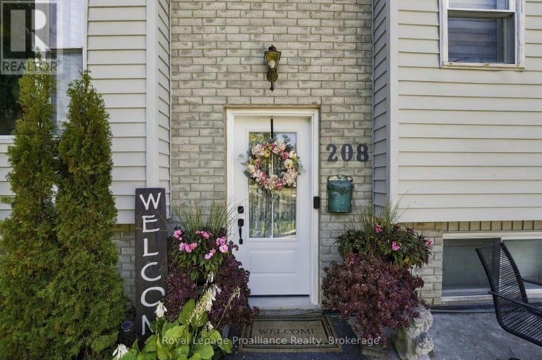 208 BYRON STREET, Quinte West (Trenton Ward), Ontario, K8V2Z1