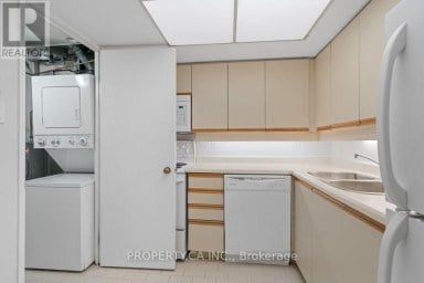 608 - 65 SCADDING AVENUE Toronto (Waterfront Communities) Ontario photo 6