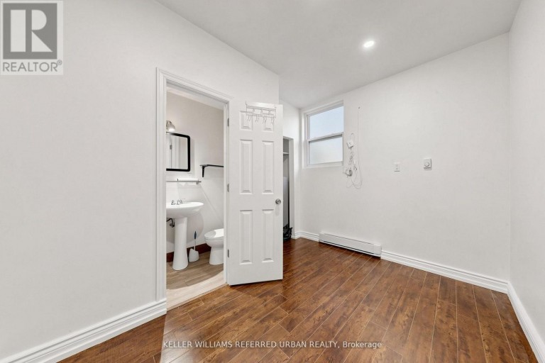 1218 BLOOR STREET W, Toronto (Dovercourt-Wallace Emerson-Junction), Ontario, M6H1N3