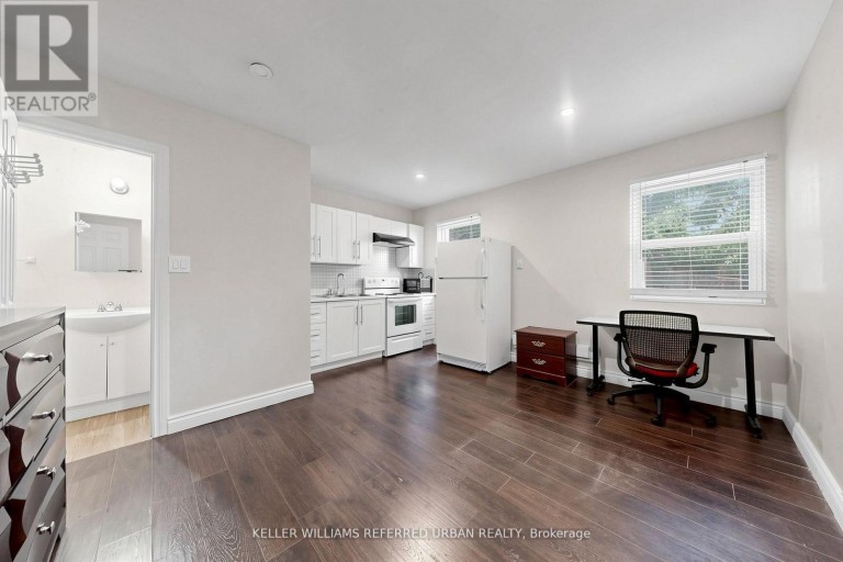 1218 BLOOR STREET W, Toronto (Dovercourt-Wallace Emerson-Junction), Ontario, M6H1N3