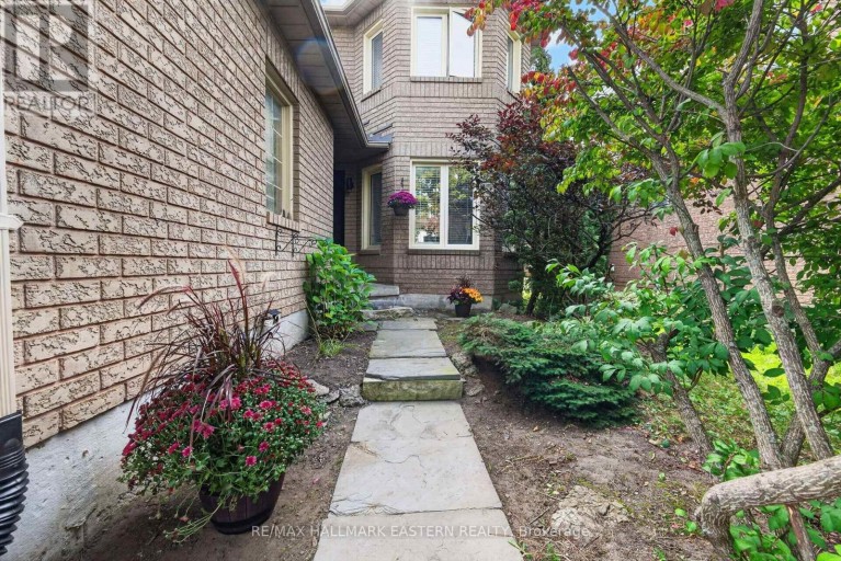 25 EDGERTON DRIVE, Clarington (Bowmanville), Ontario, L1C4S7