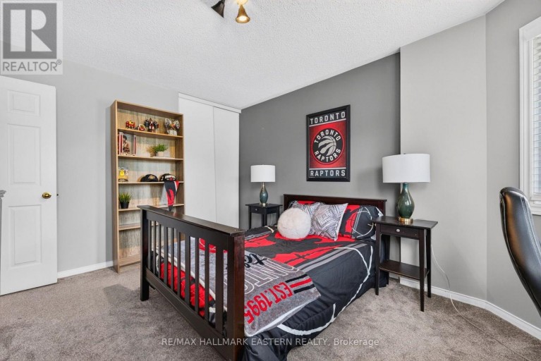 25 EDGERTON DRIVE, Clarington (Bowmanville), Ontario, L1C4S7