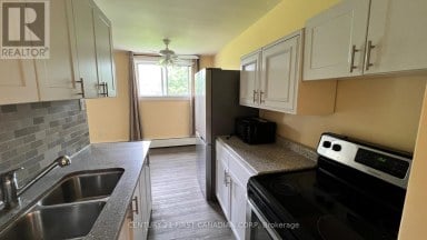 207 - 1830 DUMONT STREET London East (East H) Ontario photo 11