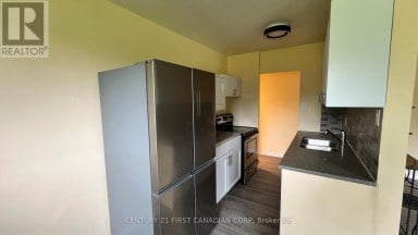 207 - 1830 DUMONT STREET London East (East H) Ontario photo 12