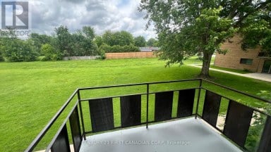 207 - 1830 DUMONT STREET London East (East H) Ontario photo 15