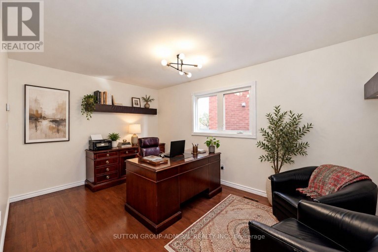 62 CASTLEHILL ROAD, Vaughan (Maple), Ontario, L6A1N8