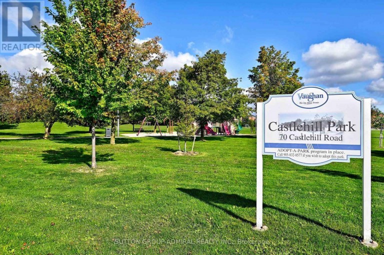 62 CASTLEHILL ROAD, Vaughan (Maple), Ontario, L6A1N8