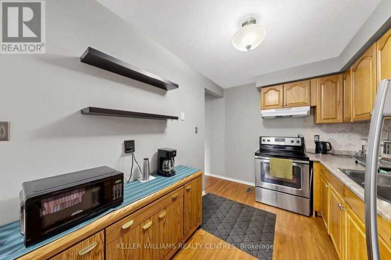 215 - 215 BARONWOOD COURT, Brampton (Brampton North), Ontario, L6V3H9