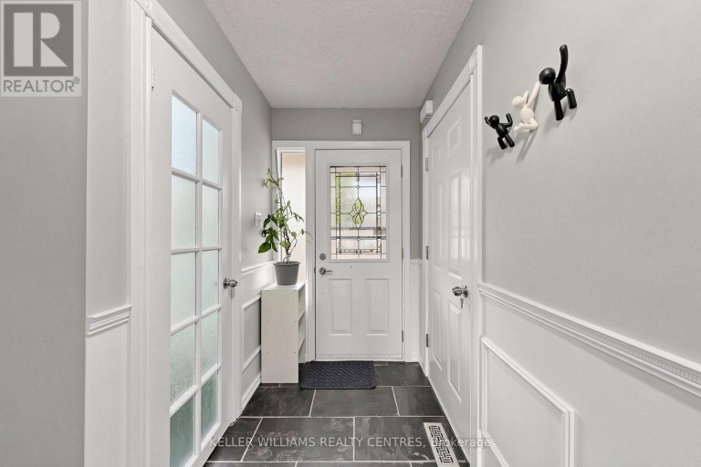 215 - 215 BARONWOOD COURT, Brampton (Brampton North), Ontario, L6V3H9