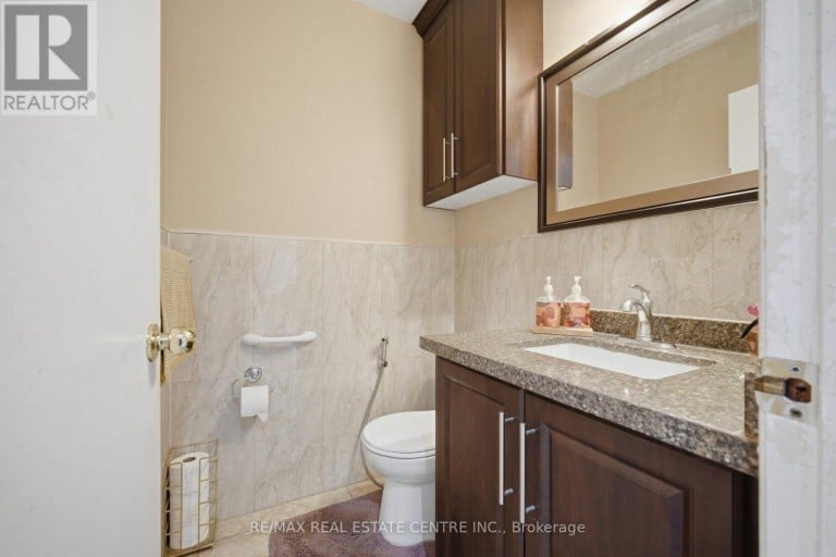 22 FAYWOOD DRIVE, Brampton (Fletcher's West), Ontario, L6Y4K3