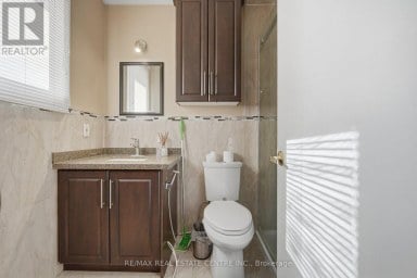 22 FAYWOOD DRIVE Brampton (Fletcher's West) Ontario photo 26