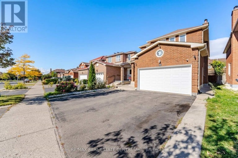 22 FAYWOOD DRIVE, Brampton (Fletcher's West), Ontario, L6Y4K3