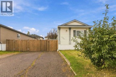 284 Caouette Crescent Fort McMurray Alberta photo 1