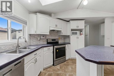 284 Caouette Crescent Fort McMurray Alberta photo 13