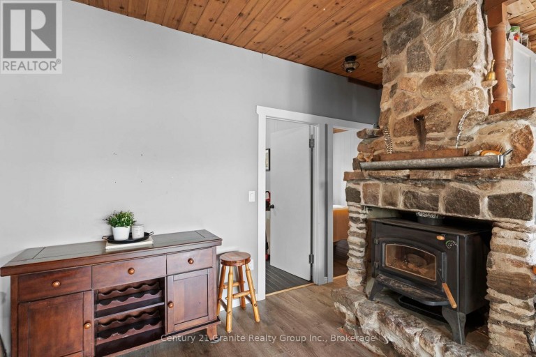 1255 ROSS LAKE ROAD, Dysart et al (Harburn), Ontario, K0M1S0