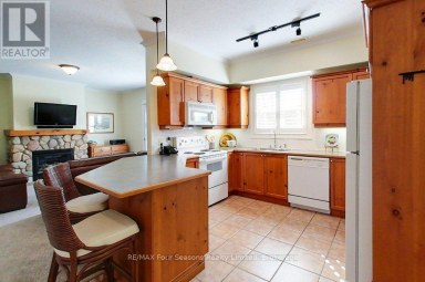 201 - 184 SNOWBRIDGE WAY Blue Mountains Ontario photo 7