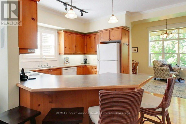 201 - 184 SNOWBRIDGE WAY, Blue Mountains, Ontario, L9Y0V1