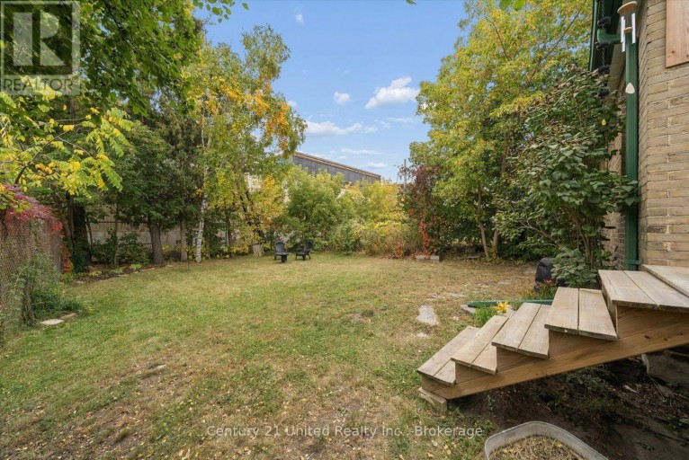 555 ROMAINE STREET, Peterborough (Town Ward 3), Ontario, K9J2C8