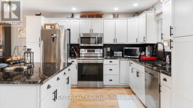 44 HILLCREST DRIVE Quinte West (Murray Ward) Ontario photo 16