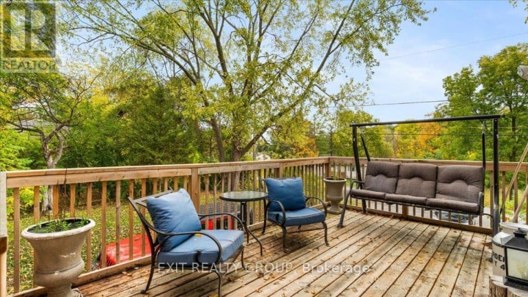 44 HILLCREST DRIVE, Quinte West (Murray Ward), Ontario, K8V0M6