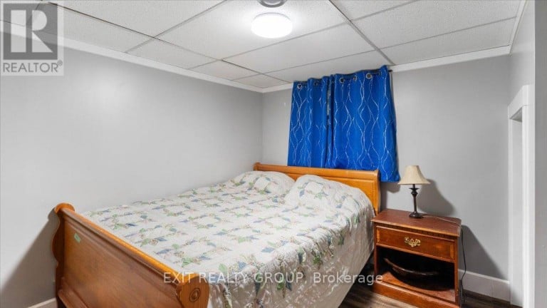 44 HILLCREST DRIVE, Quinte West (Murray Ward), Ontario, K8V0M6