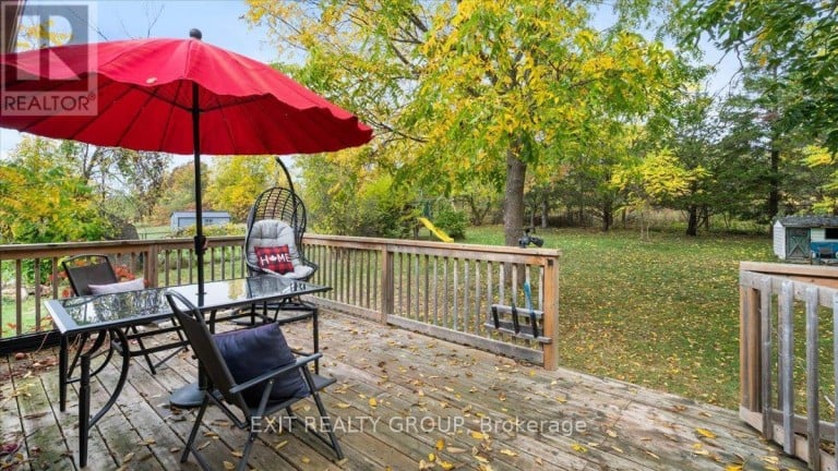 44 HILLCREST DRIVE, Quinte West (Murray Ward), Ontario, K8V0M6