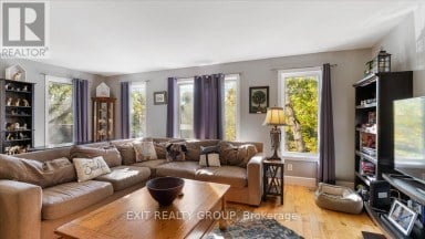 44 HILLCREST DRIVE Quinte West (Murray Ward) Ontario photo 7