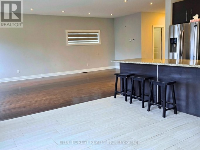 23 - 2587 SHEFFIELD BOULEVARD, London South (South U), Ontario, N6M0G4