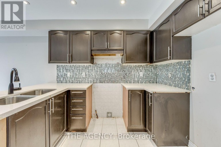 45 PALOMINO PLACE, Whitby (Pringle Creek), Ontario, L1R2V5