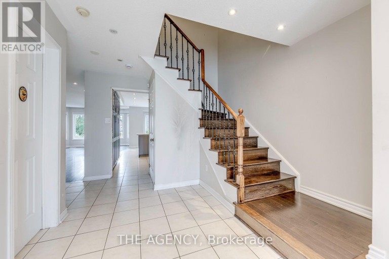 45 PALOMINO PLACE, Whitby (Pringle Creek), Ontario, L1R2V5