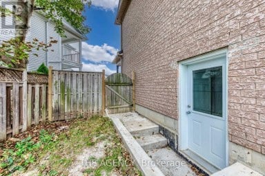 45 PALOMINO PLACE Whitby (Pringle Creek) Ontario photo 40