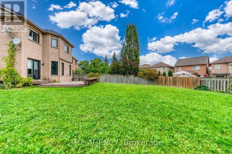 45 PALOMINO PLACE, Whitby (Pringle Creek), Ontario, L1R2V5