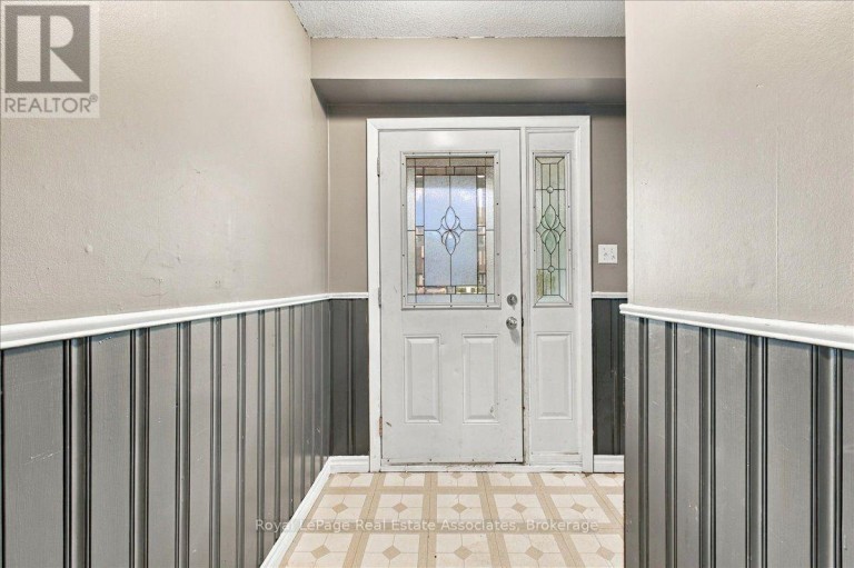 62 ALONNA STREET, Clarington (Bowmanville), Ontario, L1C3P8