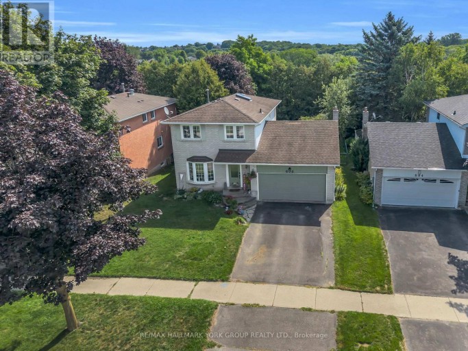 606 HAINES ROAD, Newmarket (Bristol-London), Ontario, L3Y6V5