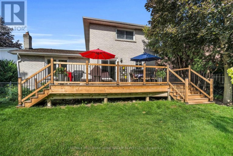 606 HAINES ROAD, Newmarket (Bristol-London), Ontario, L3Y6V5
