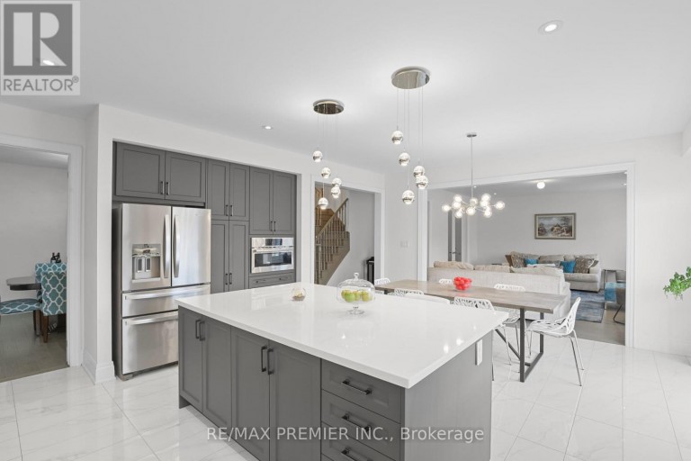 28 SAMUEL CRESCENT, Springwater (Centre Vespra), Ontario, L9X0S3