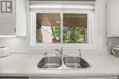 25 SCOTTSDALE COURT Brampton (Brampton East) Ontario photo 17