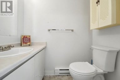 25 SCOTTSDALE COURT Brampton (Brampton East) Ontario photo 18