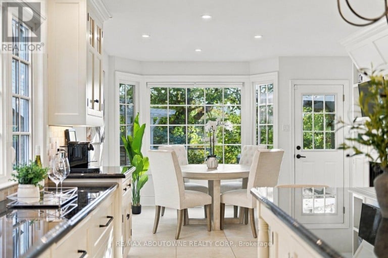 426 TRAFALGAR ROAD, Oakville (OO Old Oakville), Ontario, L6J3H7