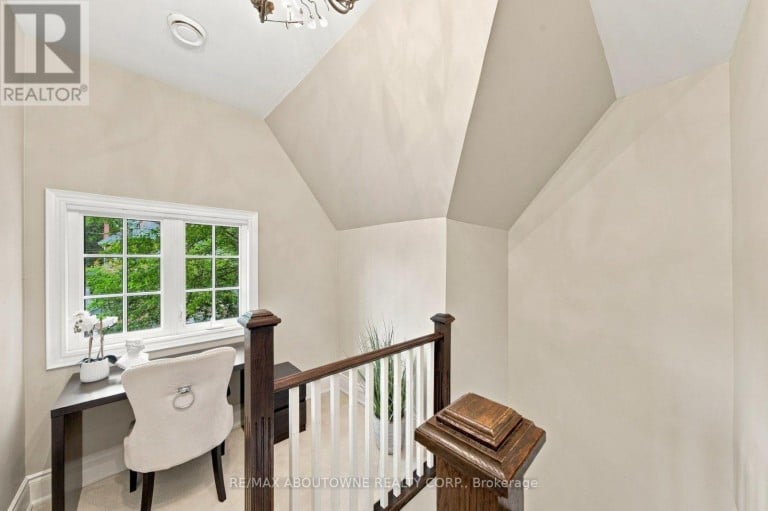 426 TRAFALGAR ROAD, Oakville (OO Old Oakville), Ontario, L6J3H7