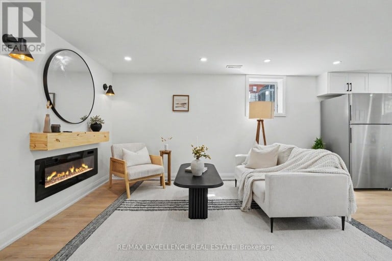 311 EAST 14TH STREET, Hamilton (Hill Park), Ontario, L9A4C1
