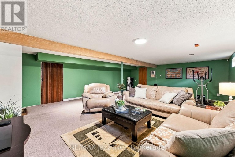 76 CHESTER CRESCENT, Scugog (Port Perry), Ontario, L9L1K8