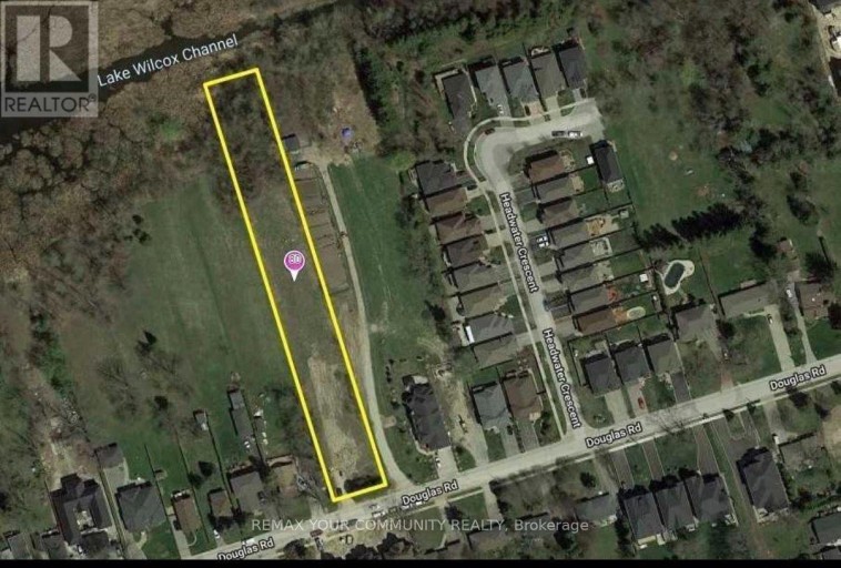 80 DOUGLAS ROAD, Richmond Hill (Oak Ridges Lake Wilcox), Ontario, L3P1E4