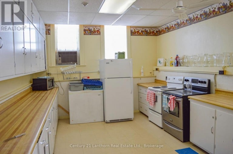 34 VICTORIA AVENUE, Belleville (Belleville Ward), Ontario, K8N1Z4