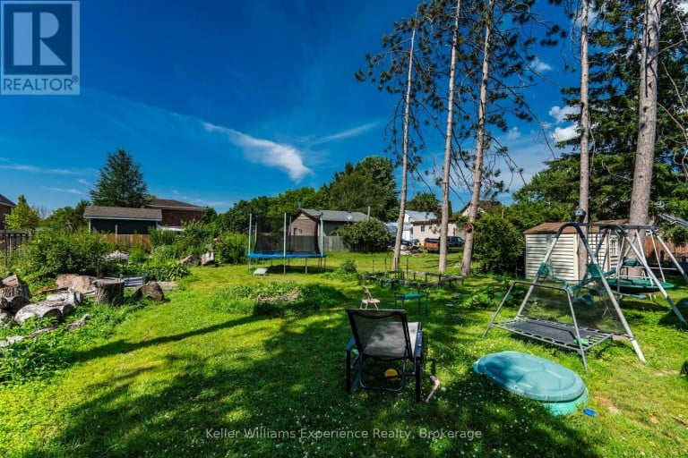 9 WOLFE STREET, Penetanguishene, Ontario, L9M1B9