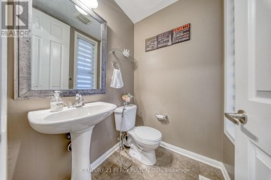 1749 LIATRIS DRIVE Pickering (Duffin Heights) Ontario photo 20