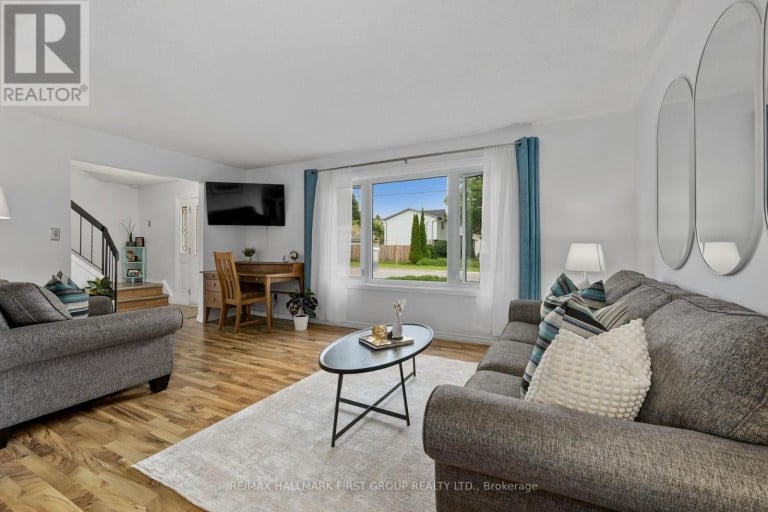 667 WESTWOOD DRIVE, Cobourg, Ontario, K9A4N3
