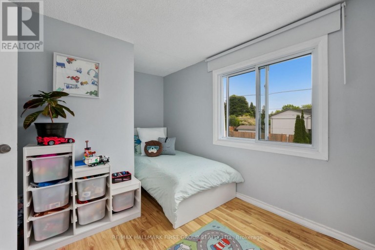 667 WESTWOOD DRIVE, Cobourg, Ontario, K9A4N3
