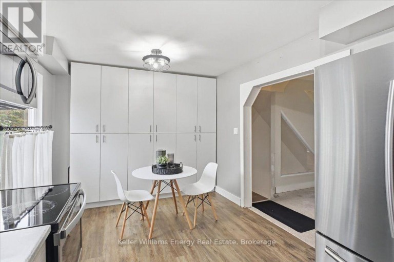 E45 - 221 ORMOND DRIVE, Oshawa (Samac), Ontario, L1G6T7