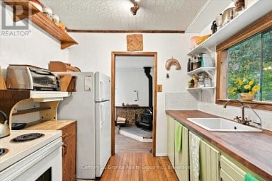 26 RIVERSIDE COURT Hastings Highlands (Herschel Ward) Ontario photo 8